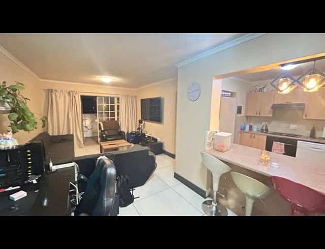 2 BEDROOM APARTMENT FOR SALE IN CASTLEVIEW